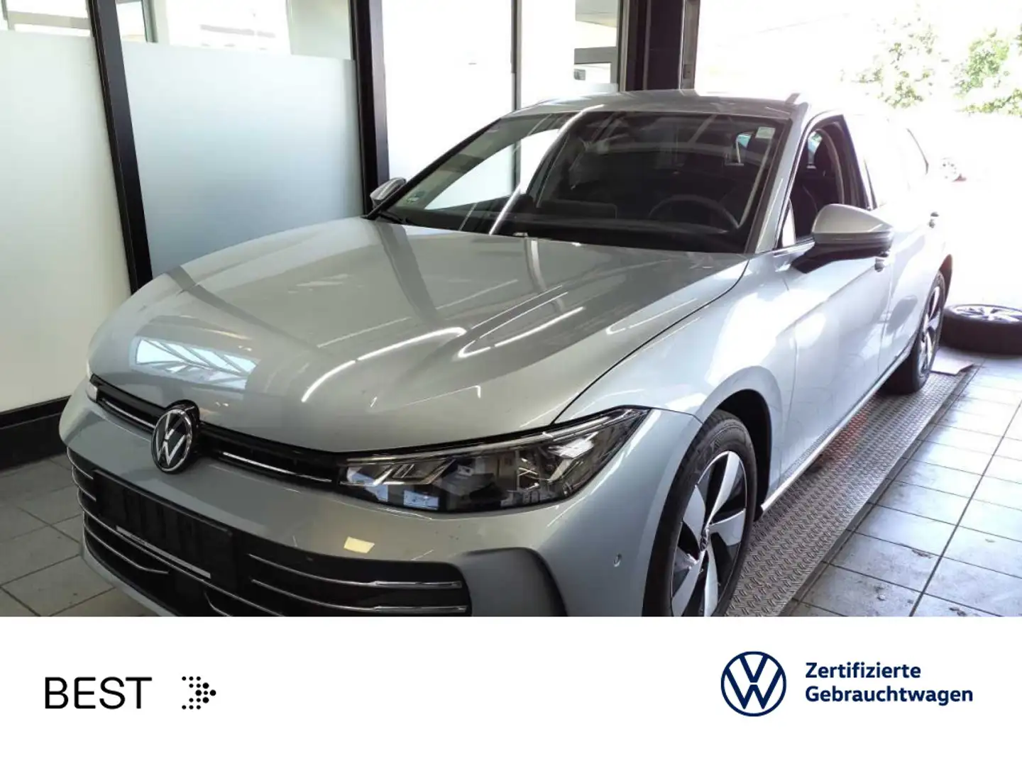 Volkswagen Passat Business Premium 2.0 TDI IQ.Drive*Leder Zilver - 1