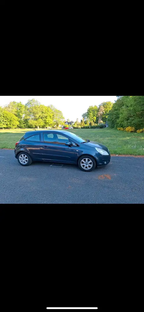 Opel Corsa CATCH ME - 1