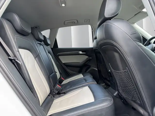 Audi SQ5 view 18