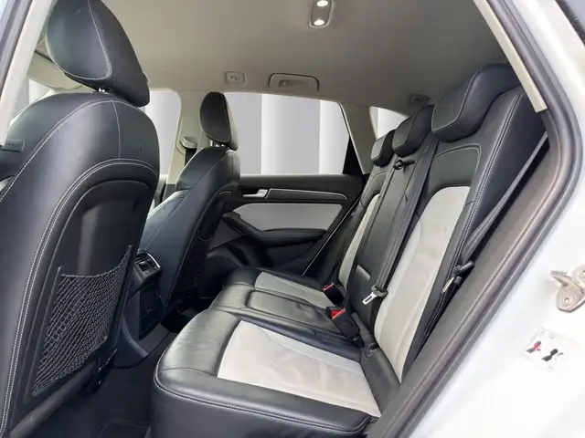 Audi SQ5 view 17