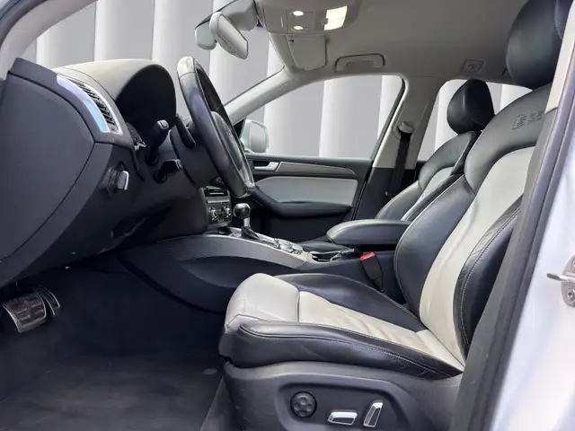 Audi SQ5 view 10