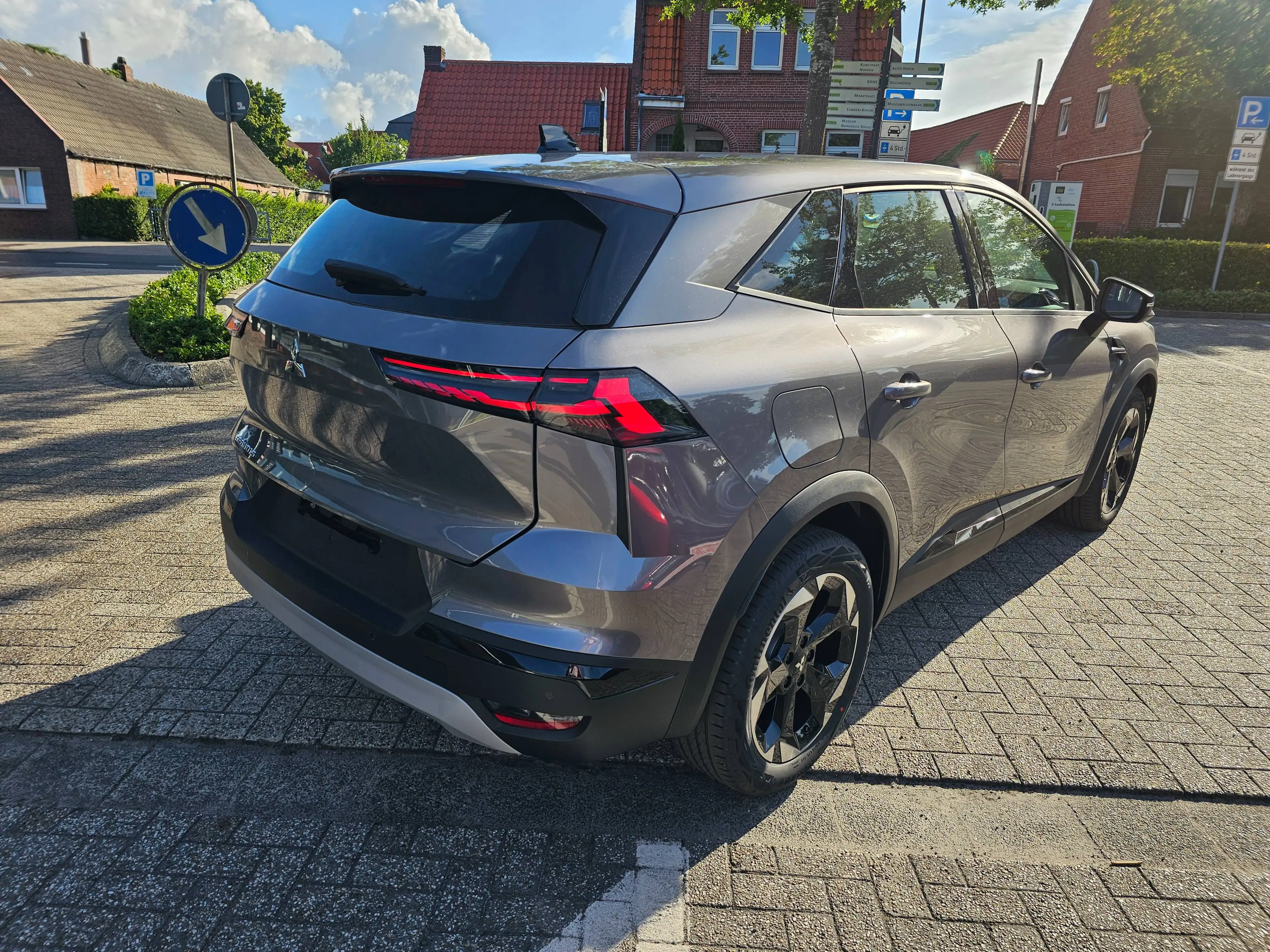 Mitsubishi Grandis Grandis 1.3 DIAMANT PLUS — photo 13