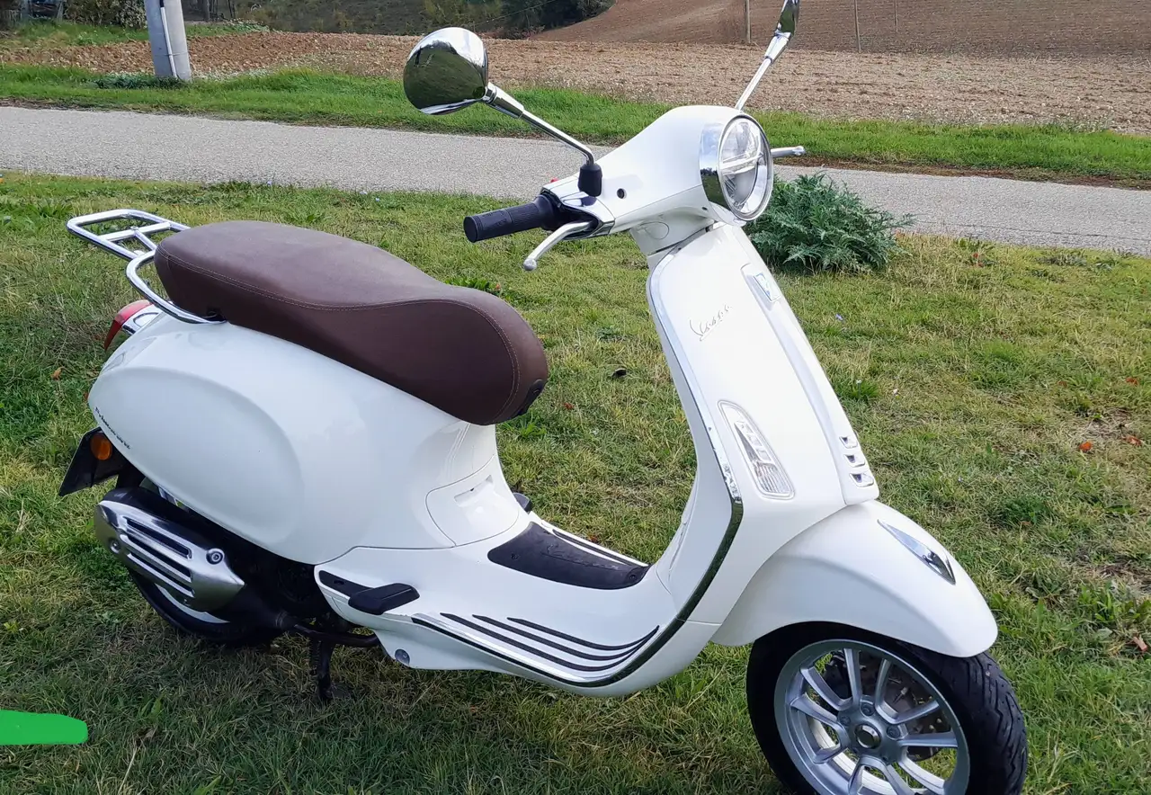 Vespa Primavera 125