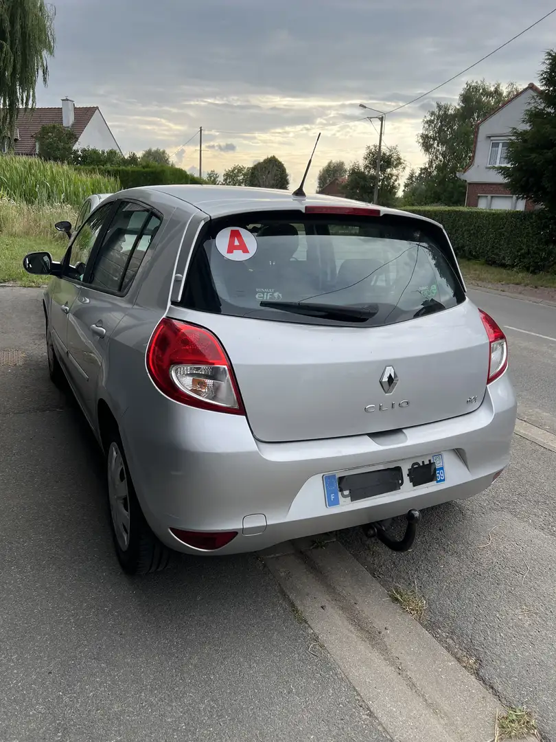 Renault Clio Clio III dCi 90 eco2 Expression Clim 94g - 1