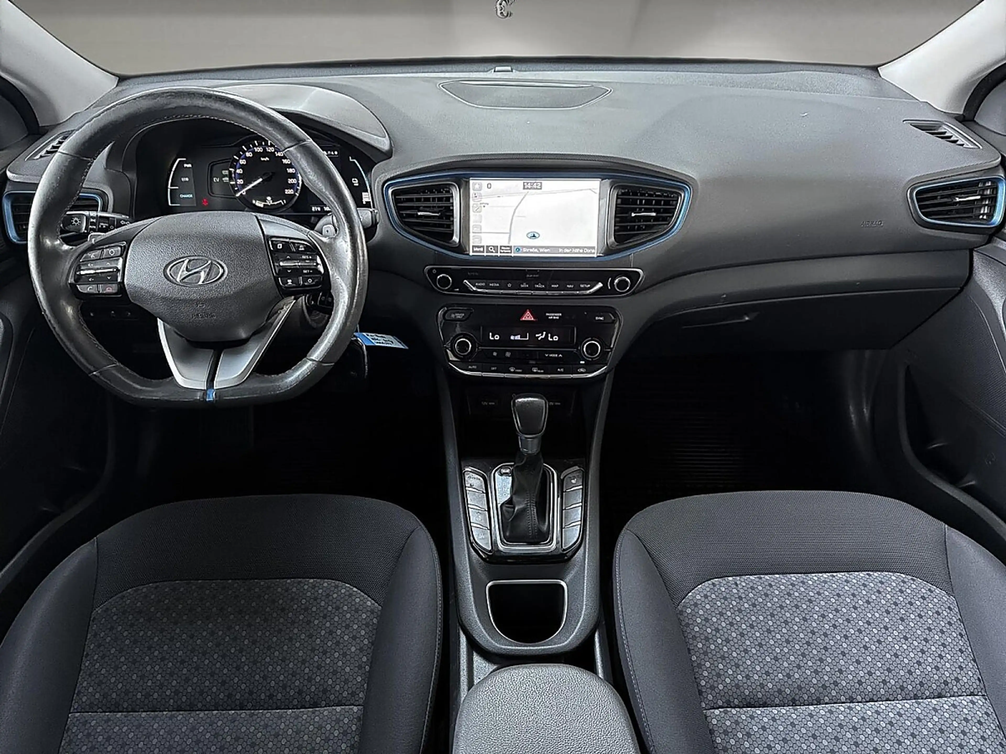 Hyundai IONIQ Ioniq 1,6 GDi Hybrid Premium | PICKERL BIS 09/2... — photo 10