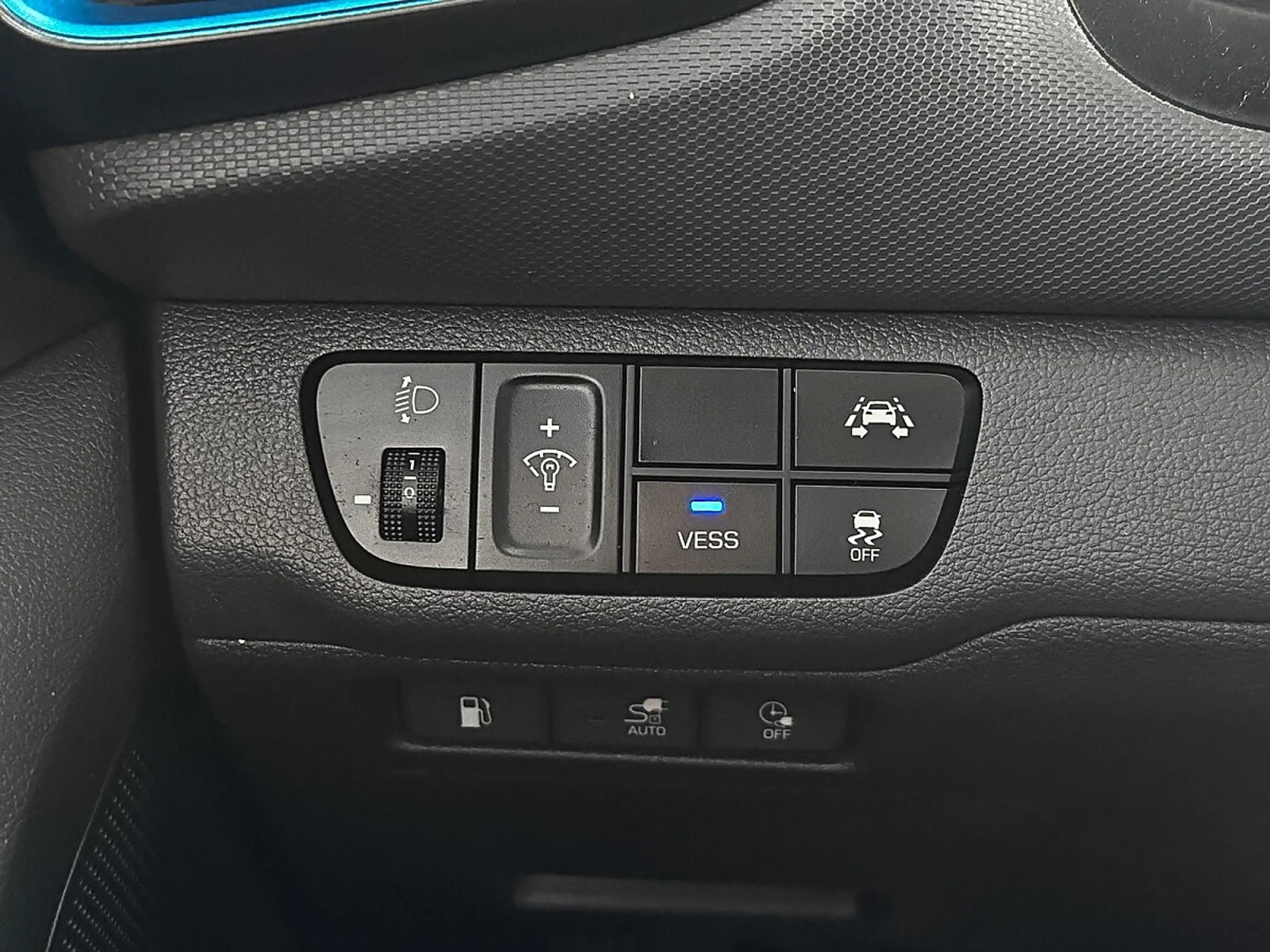 Hyundai IONIQ Ioniq 1,6 GDi Hybrid Premium | PICKERL BIS 09/2... — photo 15