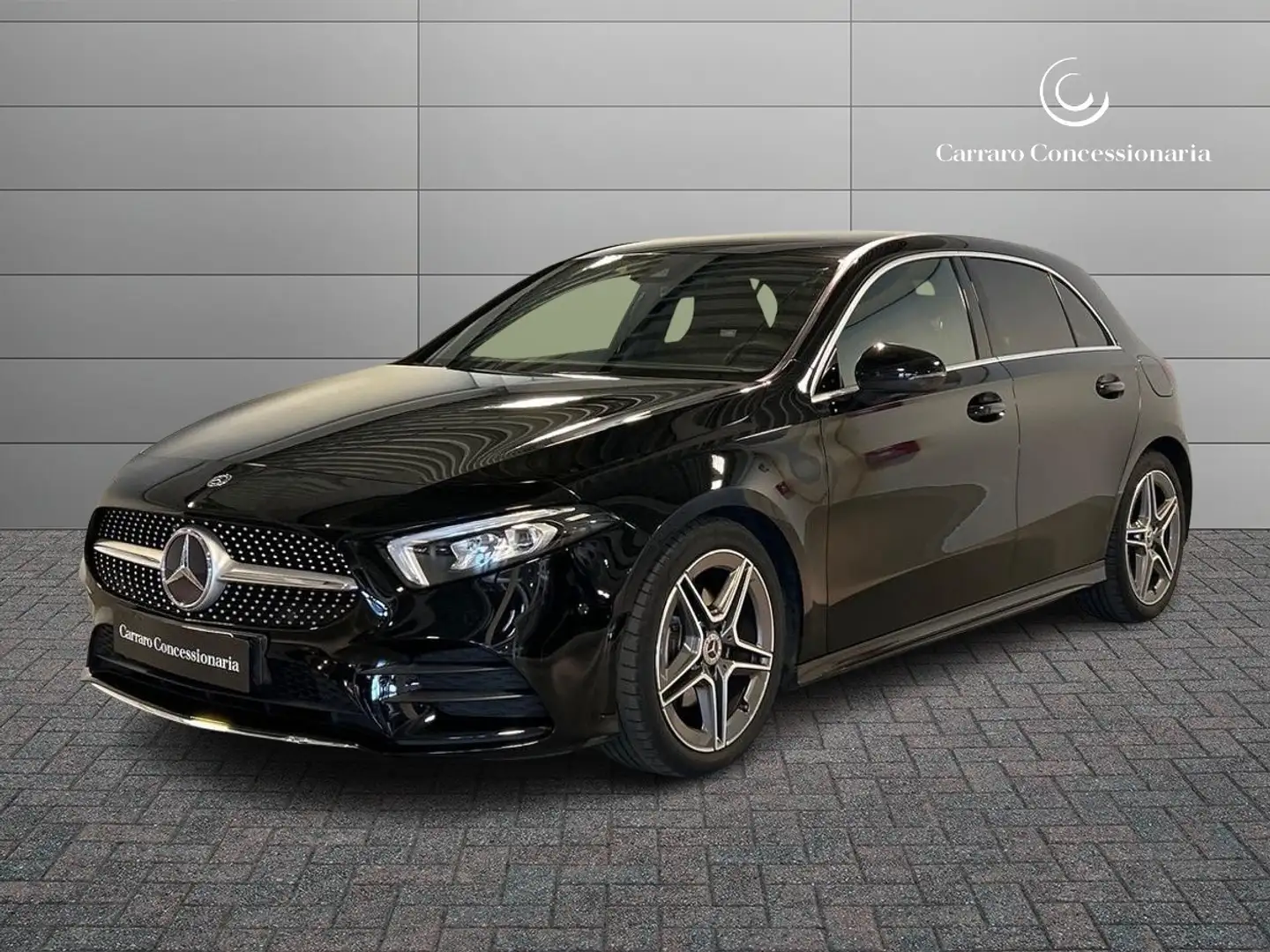Mercedes-Benz A 180 - A 180 d Premium auto Zwart - 1