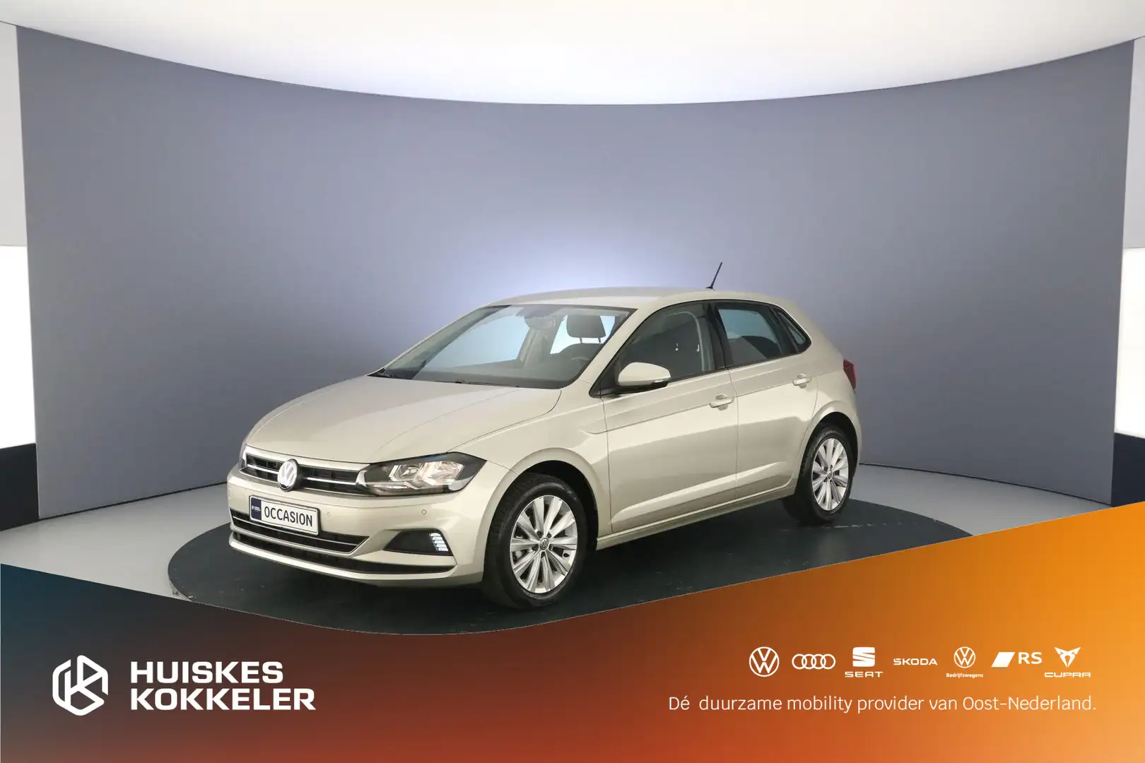 Volkswagen Polo Comfortline 1.0 TSI 95pk DSG Automaat Navigatie, C Grijs - 1