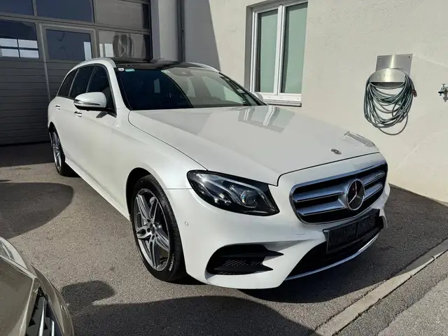 Mercedes-Benz E 350 E 350 d T 4MATIC Aut. AMG PAKET