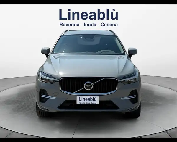 Volvo XC60 view 8