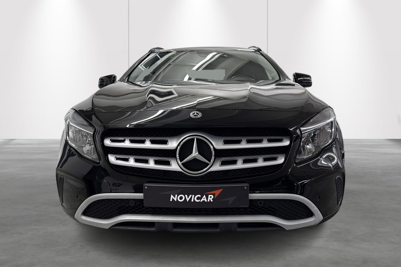 Mercedes-Benz GLA 180 GLA Business Solution Auto — photo 4