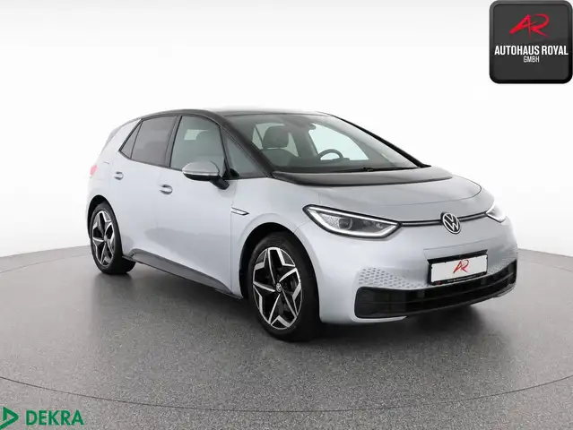 Volkswagen Id.3 view 7