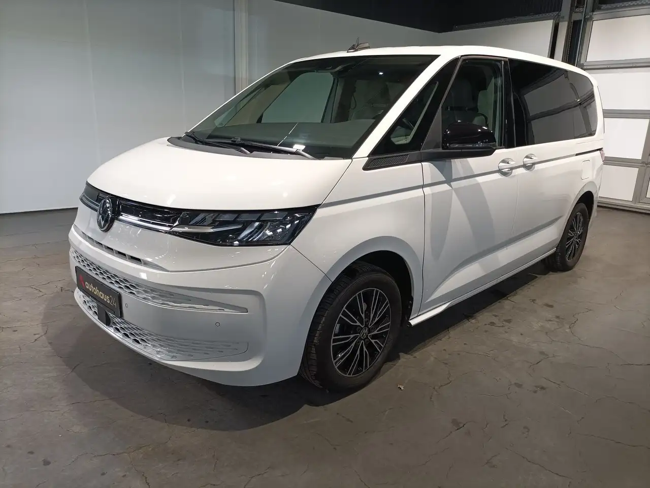 Volkswagen T7 Multivan 2.0 TDI Life LED Navi CAM 7-S AHK SHZ, миниатюра 3