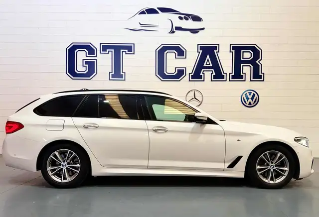 BMW 5 Series view 5