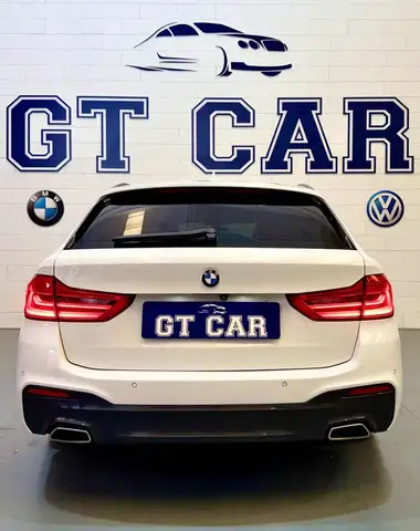 BMW 5 Series view 8