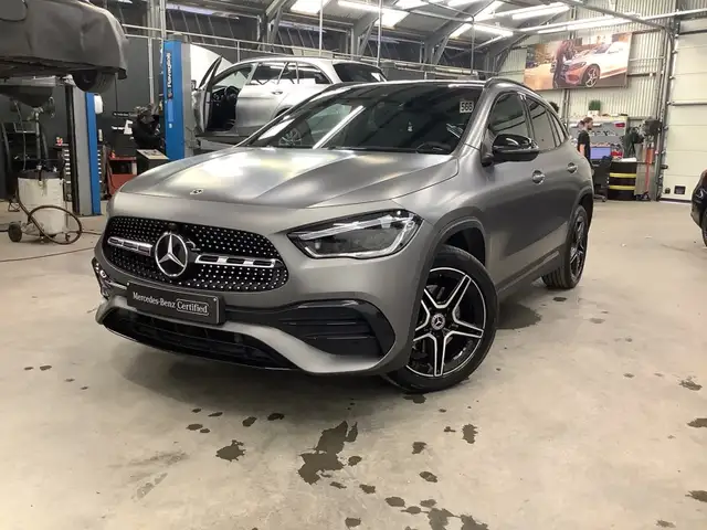 Mercedes-Benz GLA 250 e