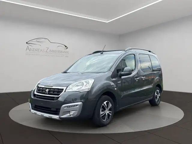 Peugeot Partner Tepee STYLE NAVI/PDC/AHK