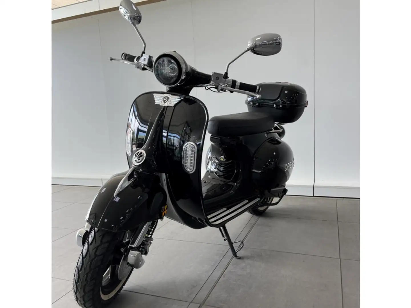 Dreems Amalfi ELEKTRO 45 KM/H FRÜHLINGSANGEBOT+TOP-CASE Zwart - 2