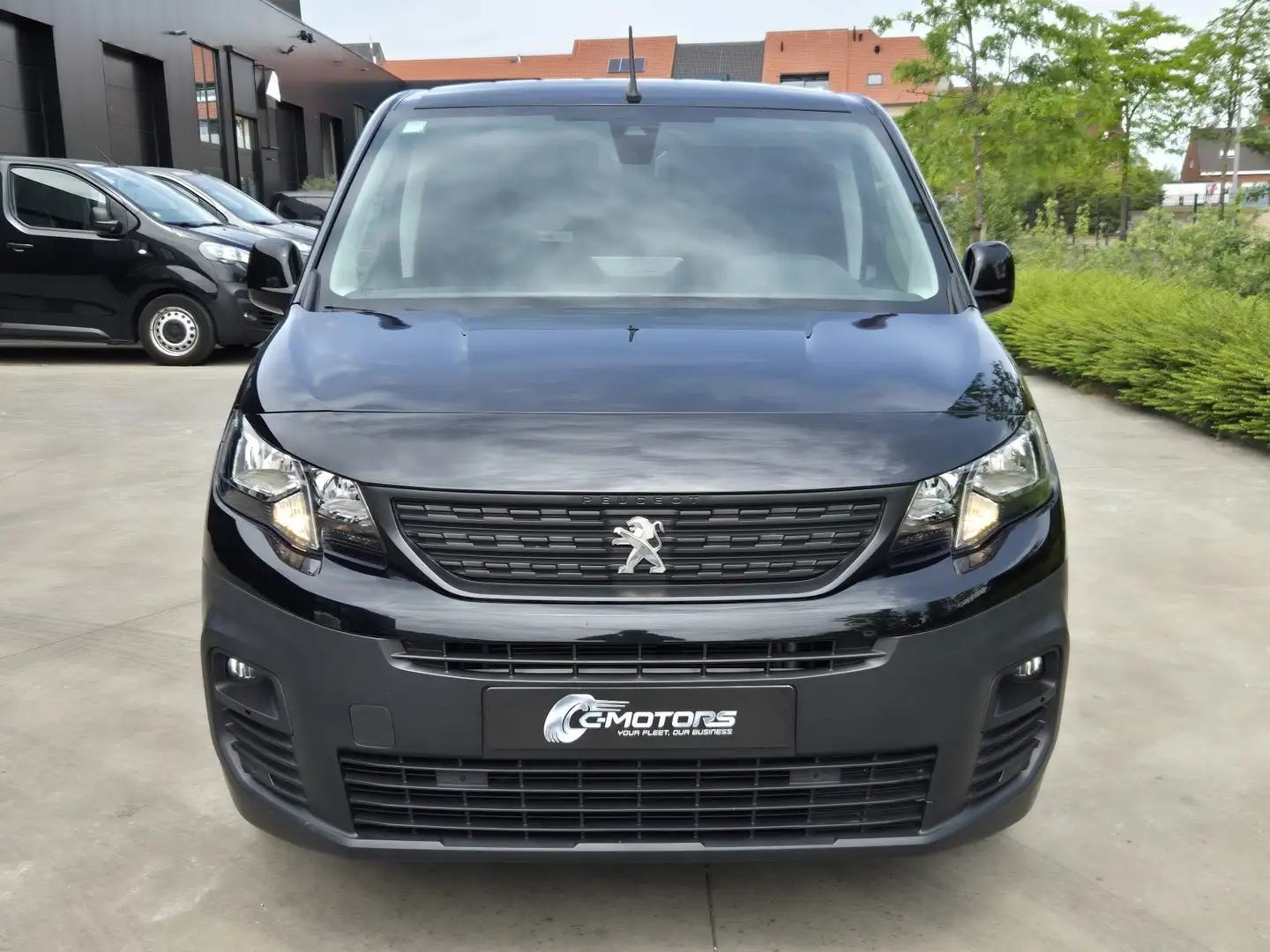 Peugeot Partner 1.5 BlueHDi 100 MAN6 3pl /Camera/Carplay/GPS Zwart - 2