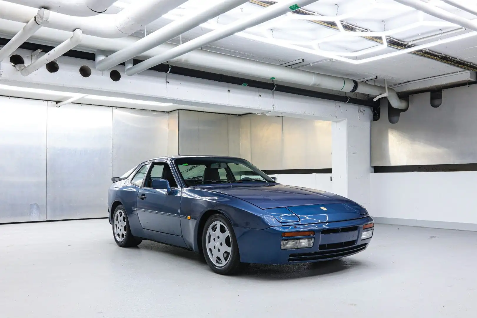 Porsche 944 Turbo 250 PS Bleu - 2