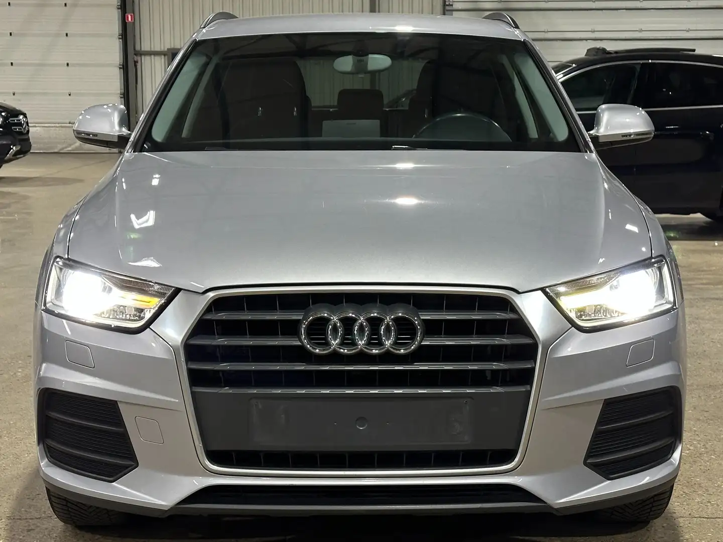 Audi Q3 1.4 TFSI c.o.d Sport S tronic Grijs - 2
