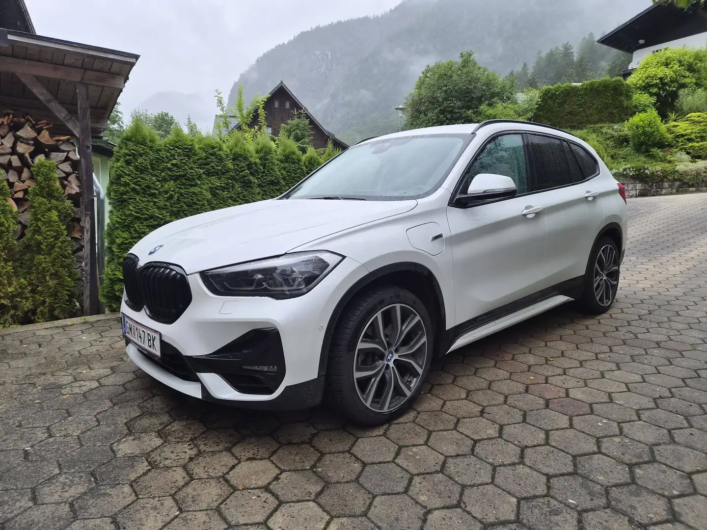 BMW X1 X1 xDrive25e PHEV Aut. Weiß - 1