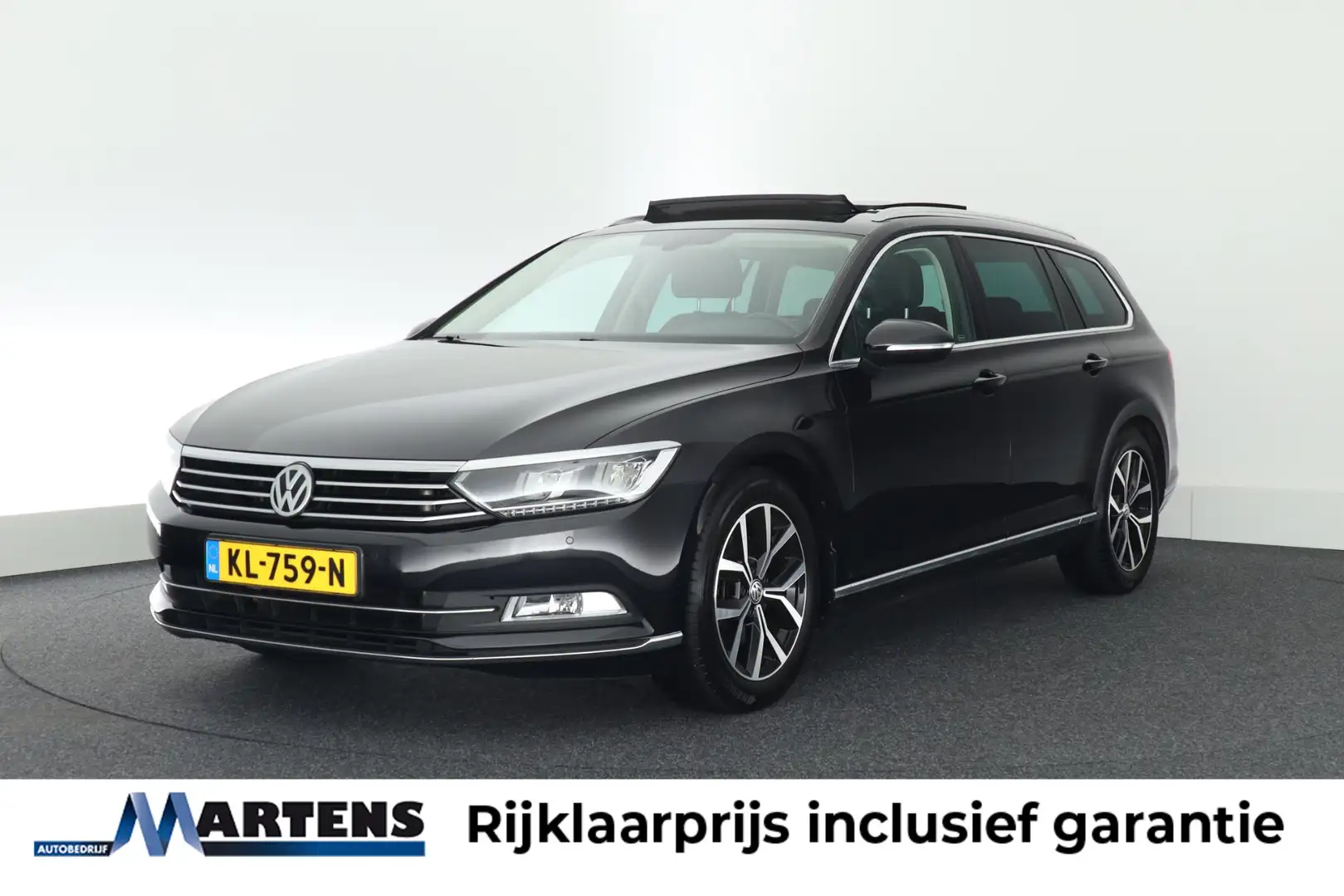 Volkswagen Passat Variant 2.0 TDI 150pk Connected Series Plus Trekhaak Camer Zwart - 1