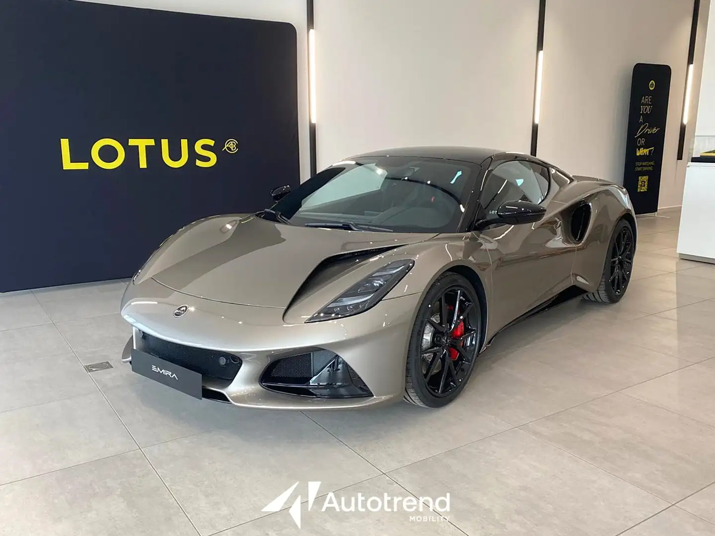 Lotus Emira Turbo SE 406 CV Automatica Lotus Bari Gris - 1