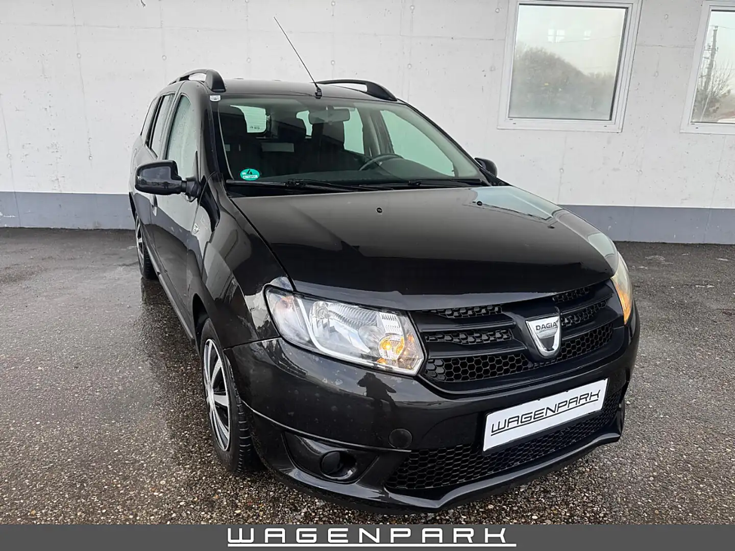 Dacia Logan MCV Ambiance TCe 90 Schwarz - 1