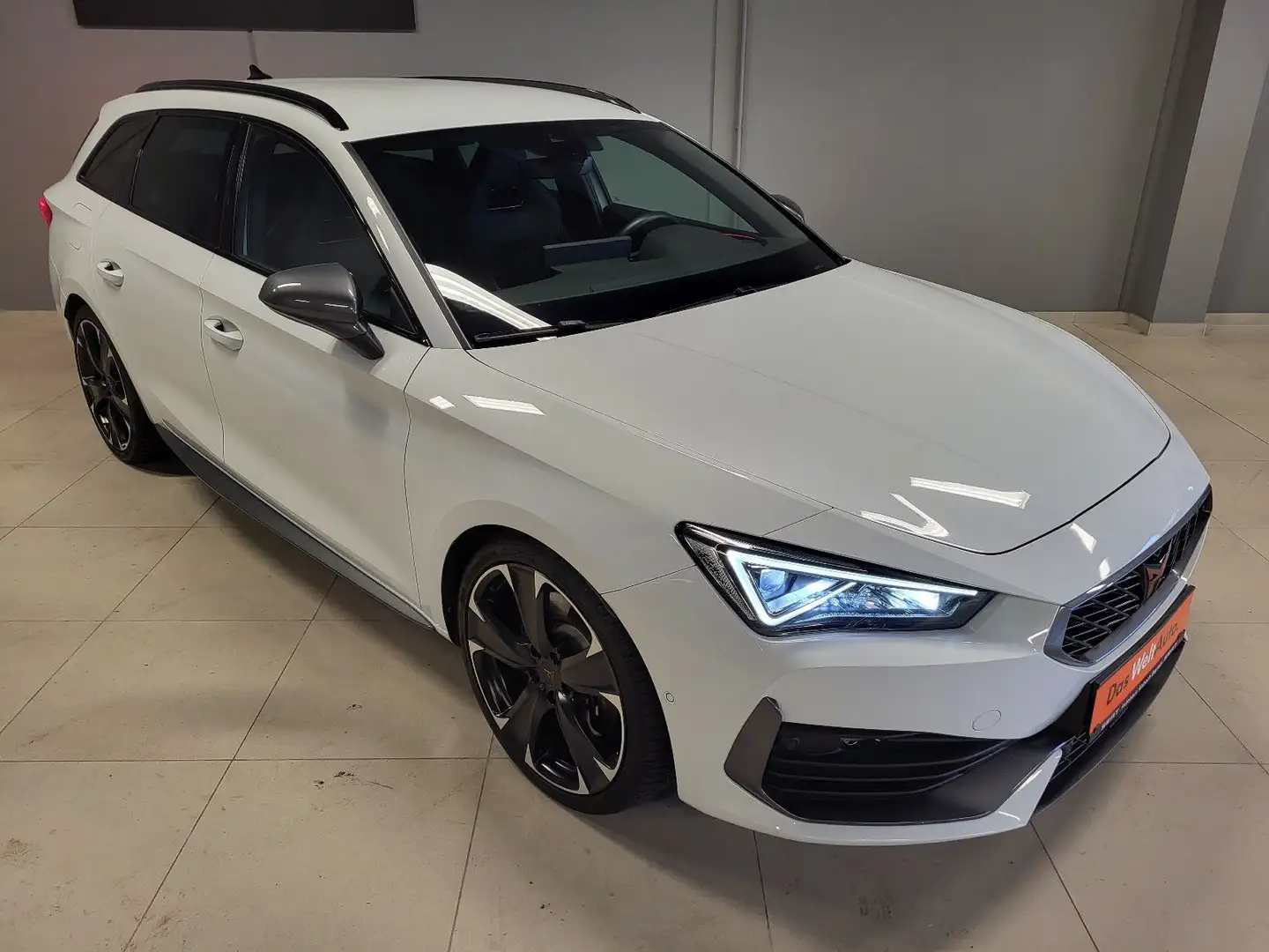 CUPRA Leon Sportstourer -VZ- 2.0 TSI DSG 4Drive*AHK* Weiß - 1
