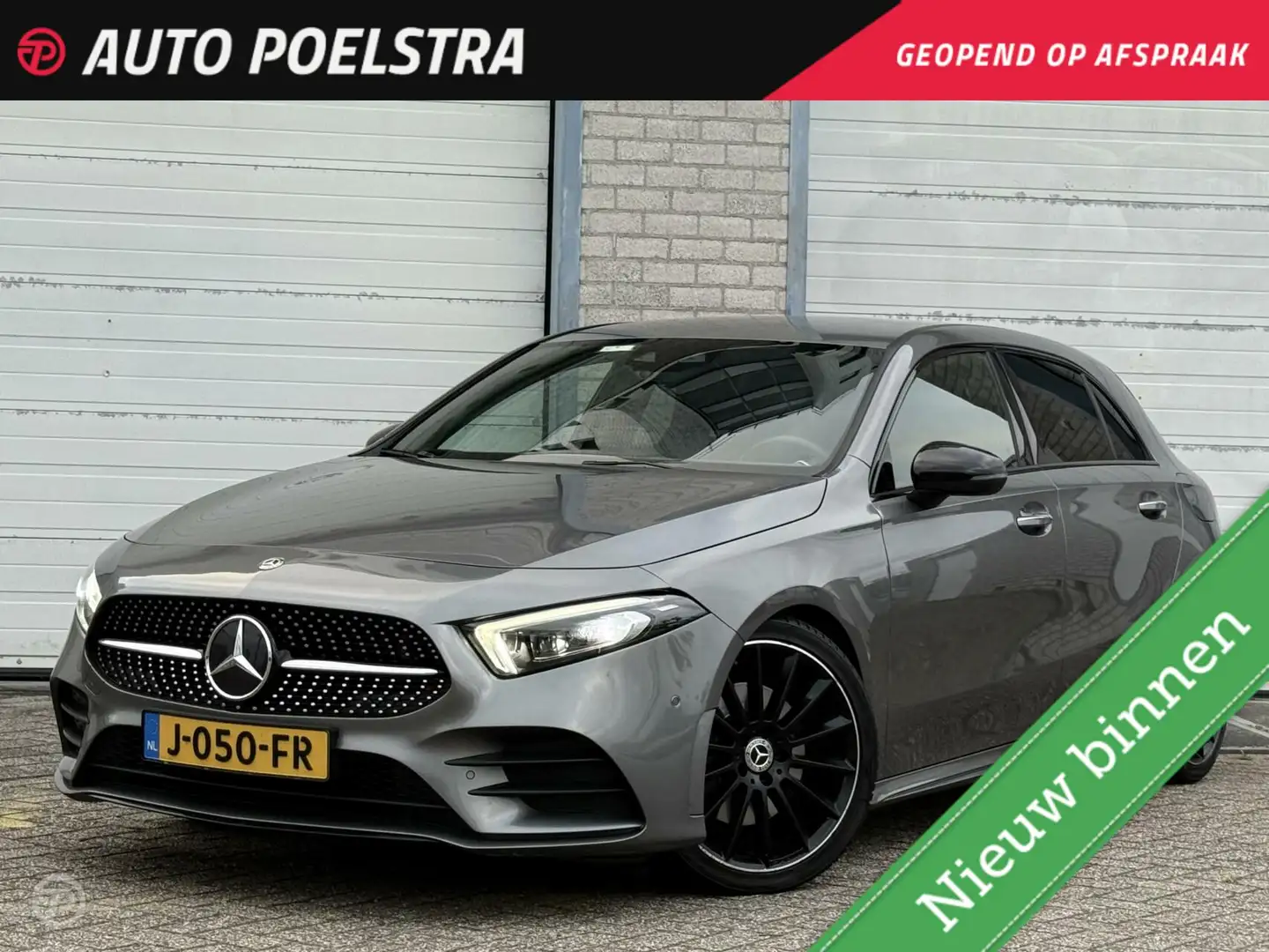 Mercedes-Benz A 220 Premium Plus Grijs - 1