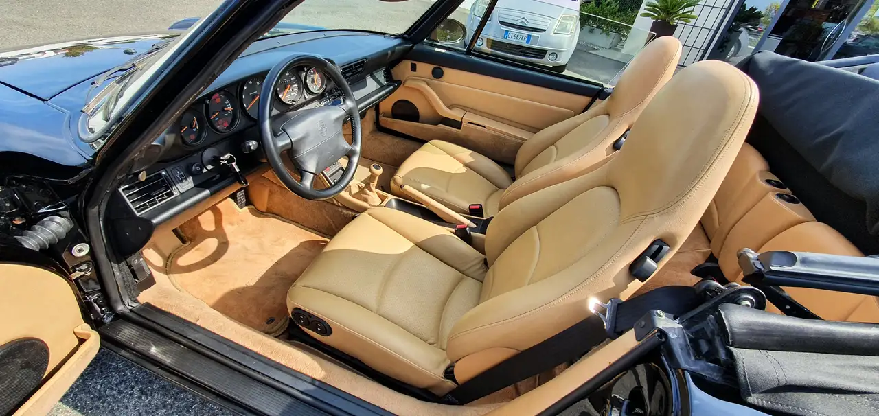 Porsche 993 911 Cabrio 3.6 Carrera 2, foto 3