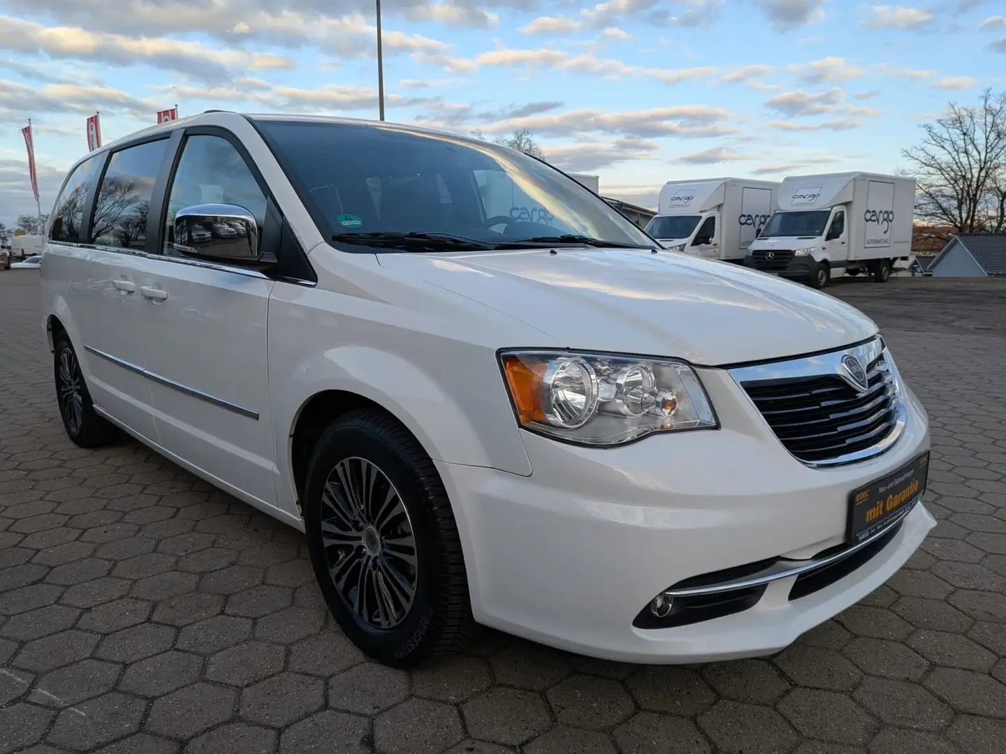 Lancia Voyager S 2.8 CRD 7-Sitze Navi TÜV-Neu+Garantie Blanco - 2