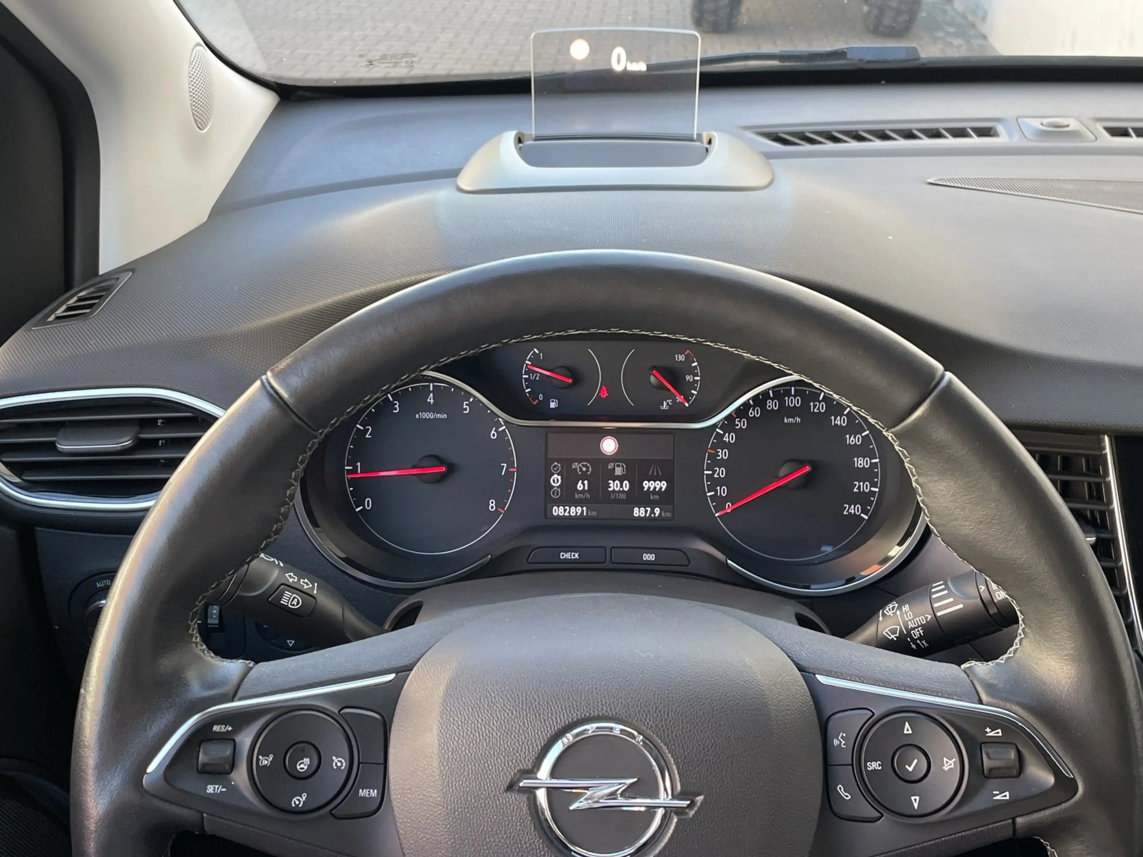 Opel Crossland 1.5 D Ultimate HeadUp LED TLedr CarPlay AndAuto — photo 15