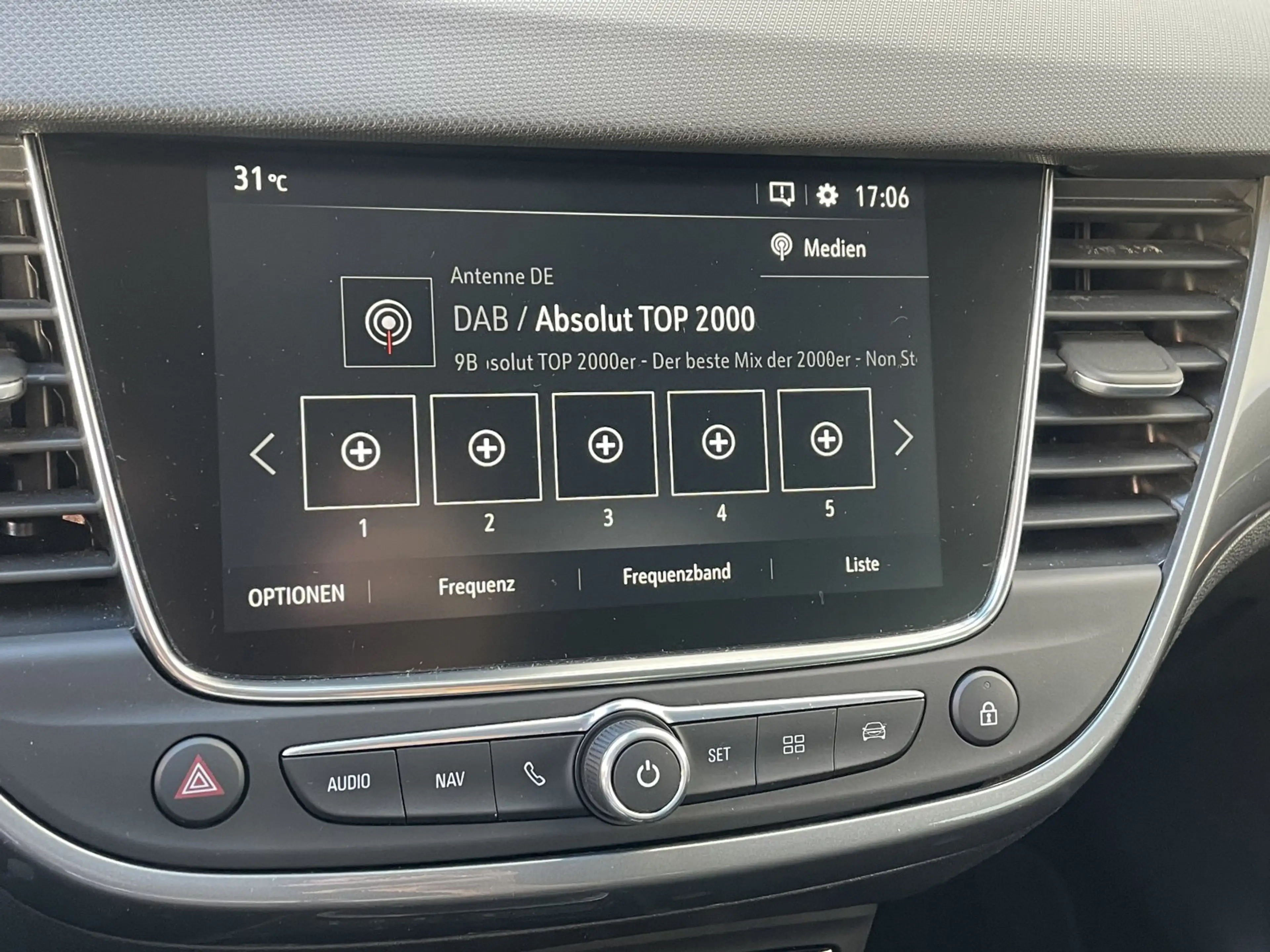 Opel Crossland 1.5 D Ultimate HeadUp LED TLedr CarPlay AndAuto — photo 12