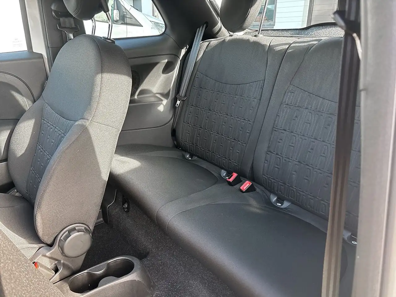 Fiat 500 *Klima*Apple/Android Carplay*Tempomat* 8