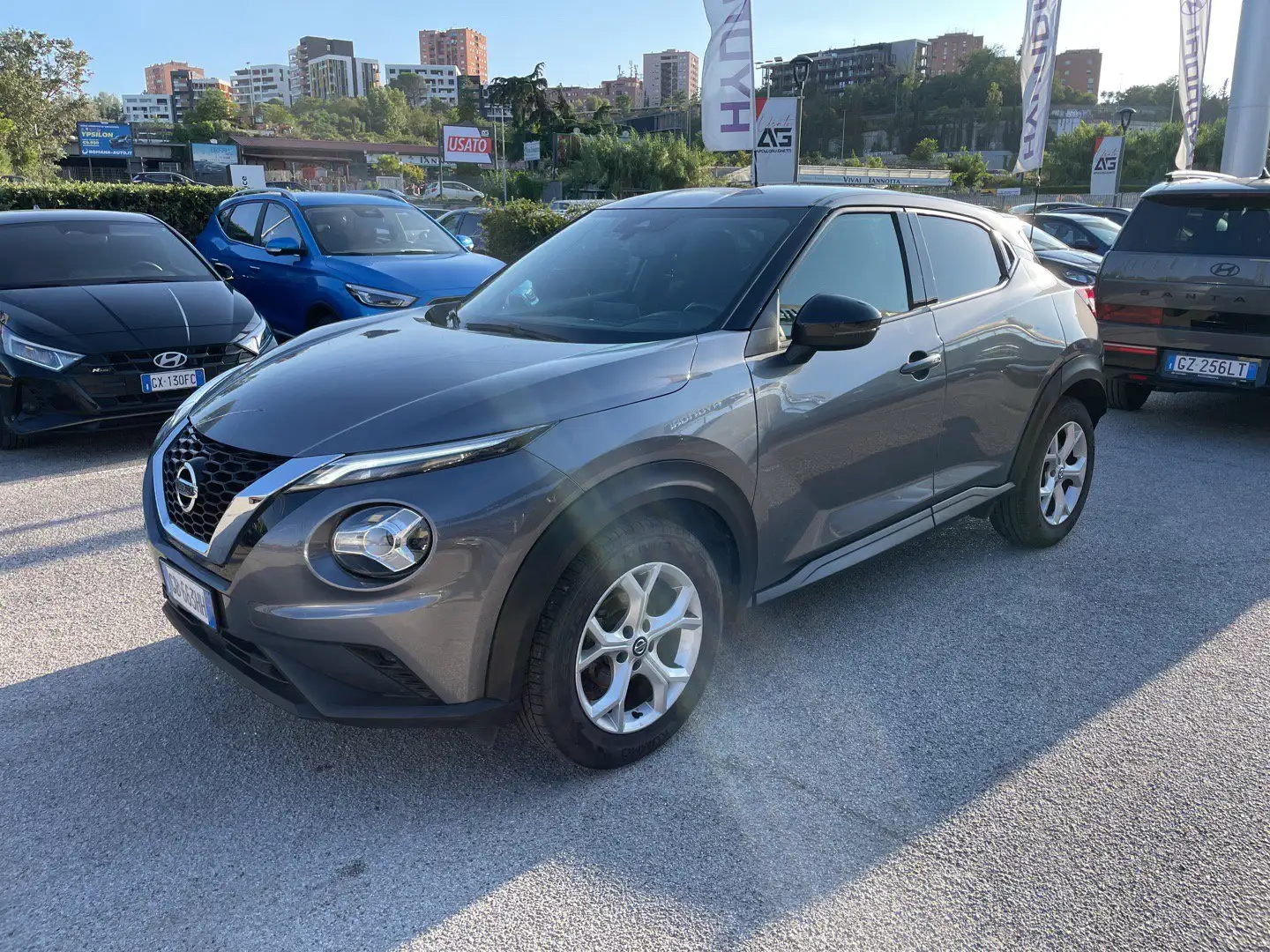 Nissan Juke Juke 1.0 DIG-T 117 CV N-Connecta Gris - 1