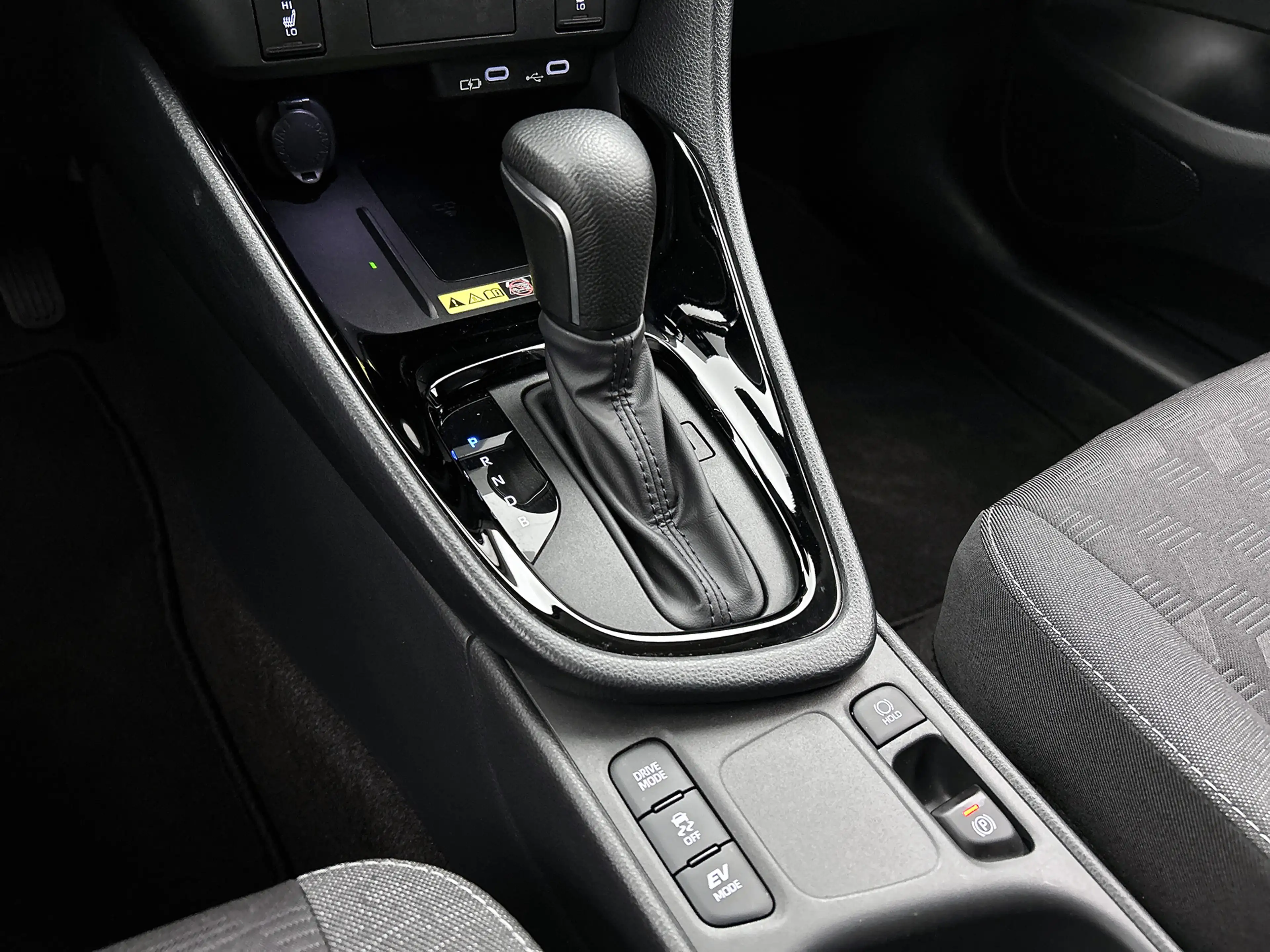 Toyota Yaris 1.5 Hybrid 115 Dynamic Comfort Pack | BTW voertuig — photo 12