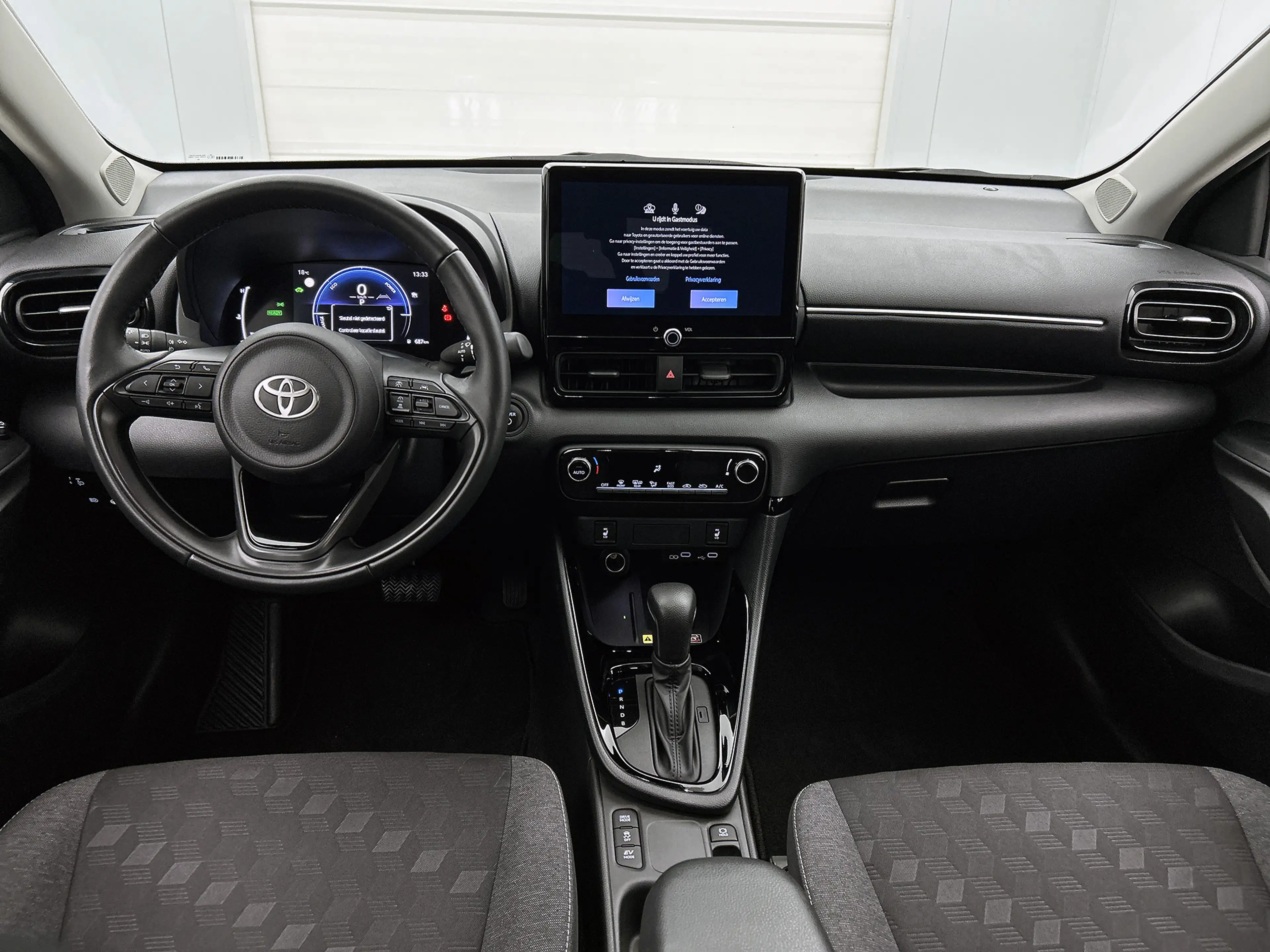 Toyota Yaris 1.5 Hybrid 115 Dynamic Comfort Pack | BTW voertuig — photo 4
