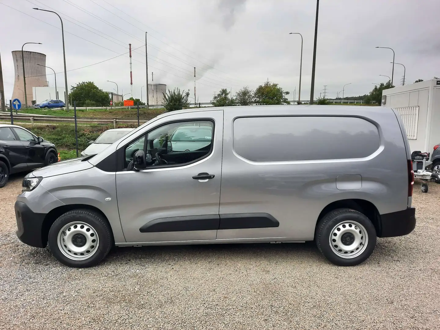 Peugeot Partner Facelift 1000 L2 1.5 BlueHDI 130 EAT8 Confort Zilver - 2