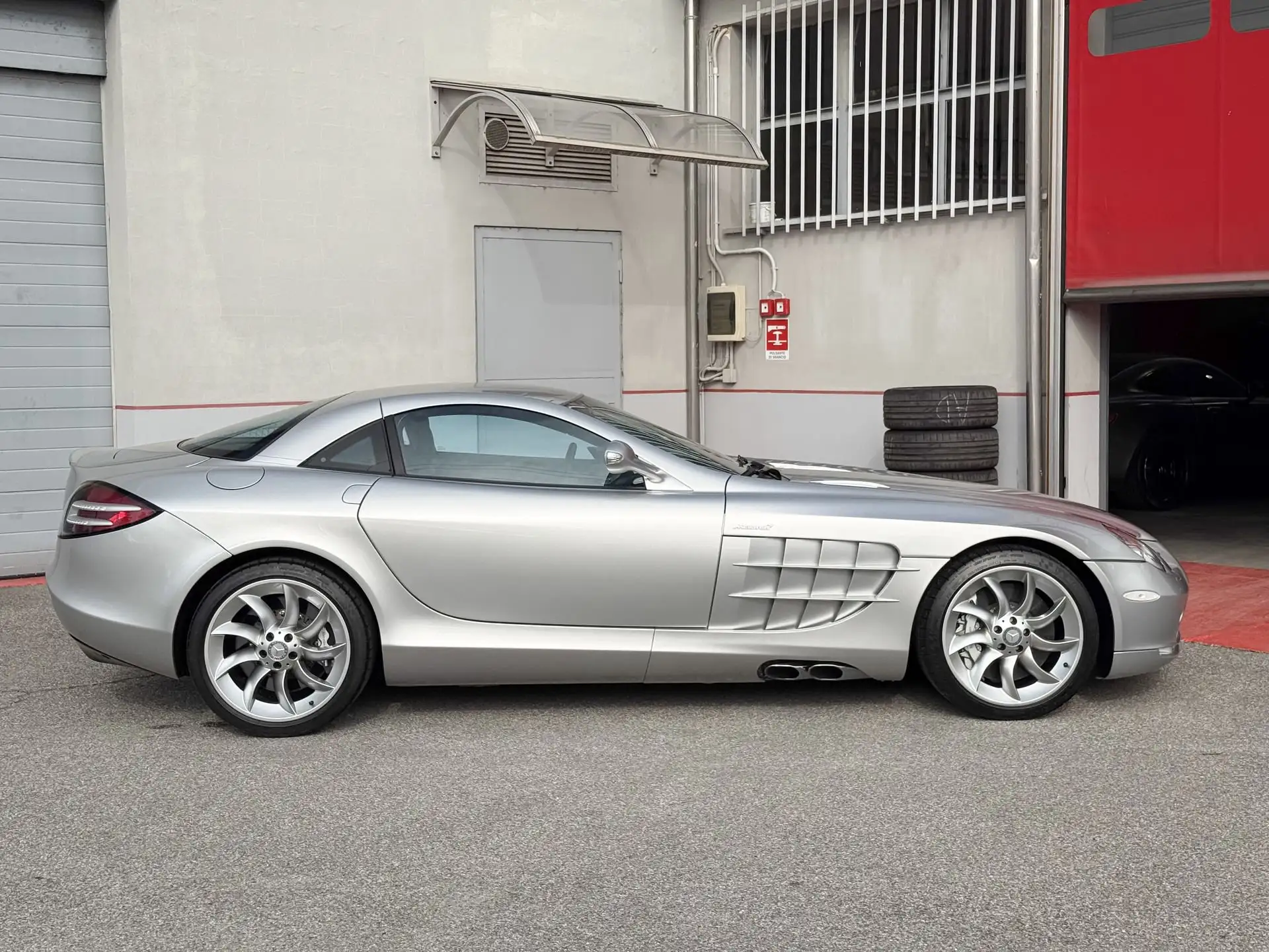 벤츠 SLR McLaren 2004 은색 사진 5