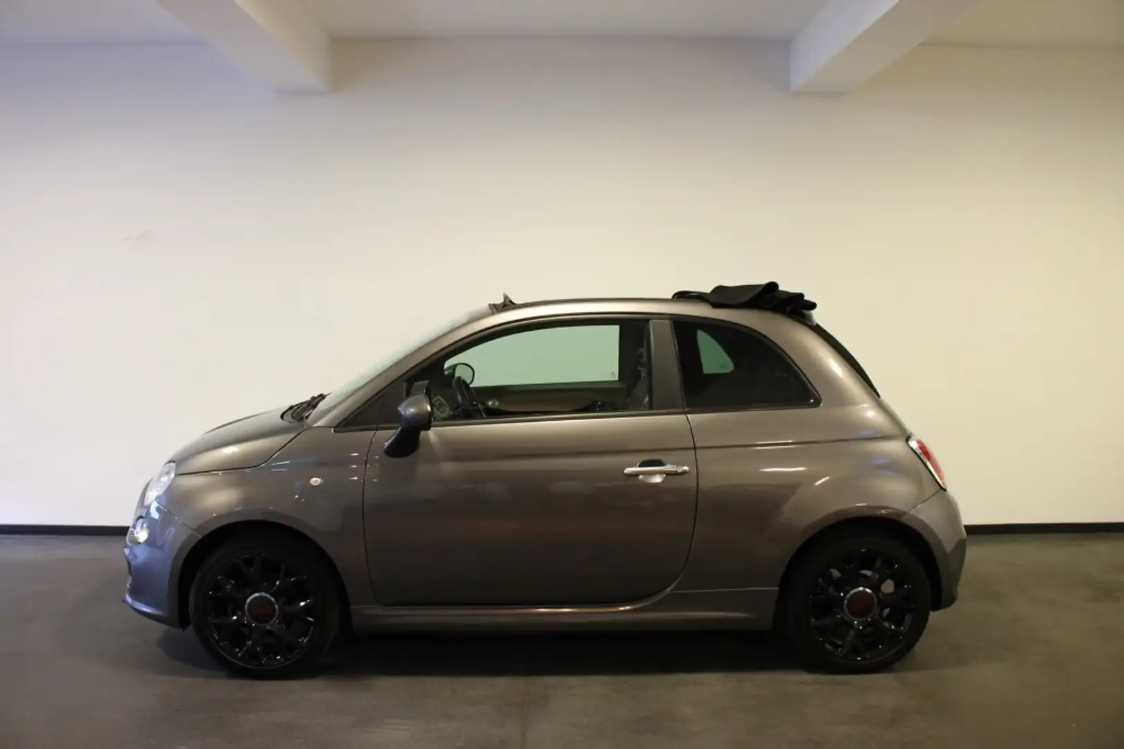 Fiat 500 0.9 Turbo Twinair Cabrio Grijs - 2