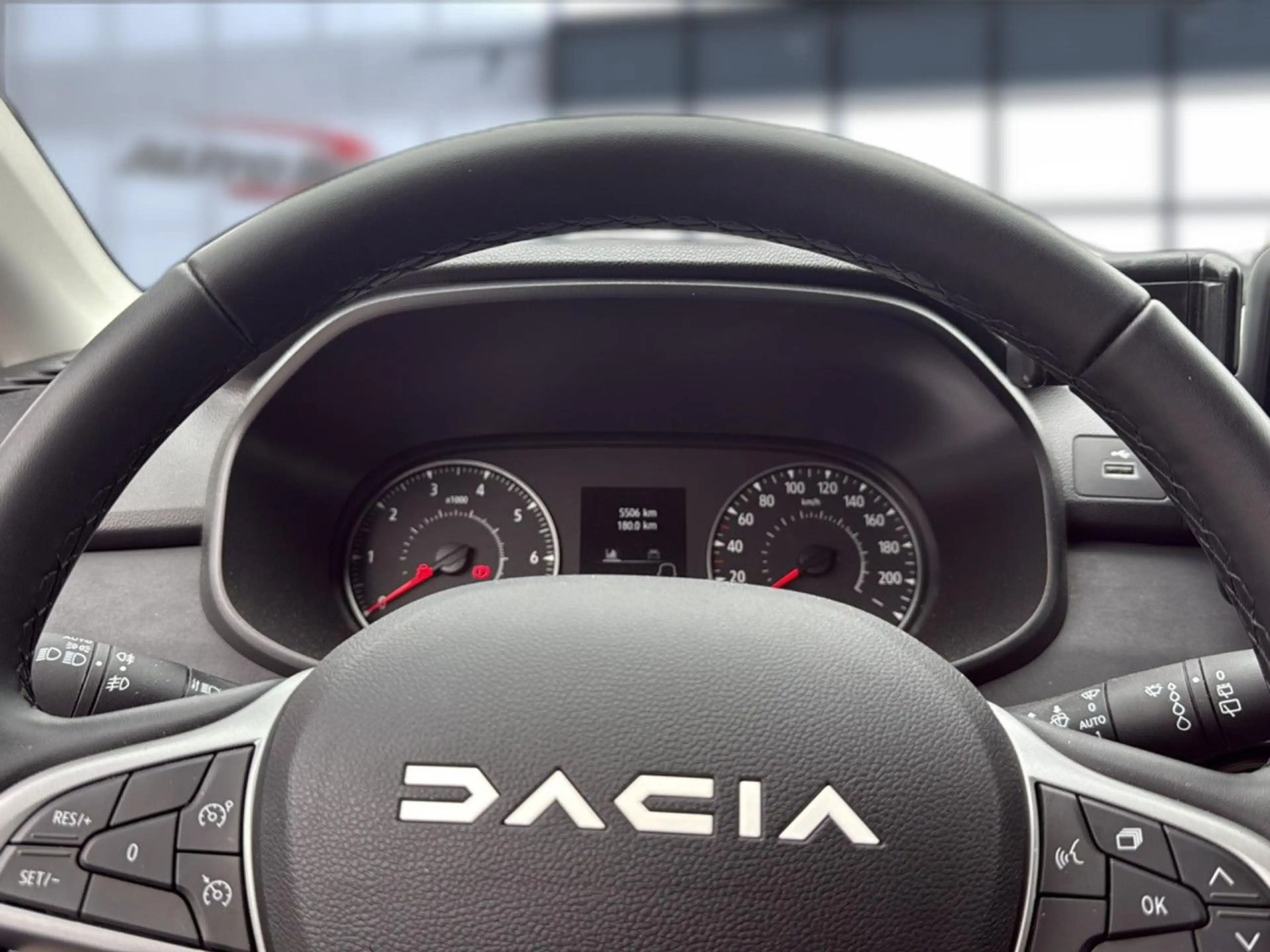 Dacia Jogger Extreme Bluetooth Navi LED Klima — photo 14