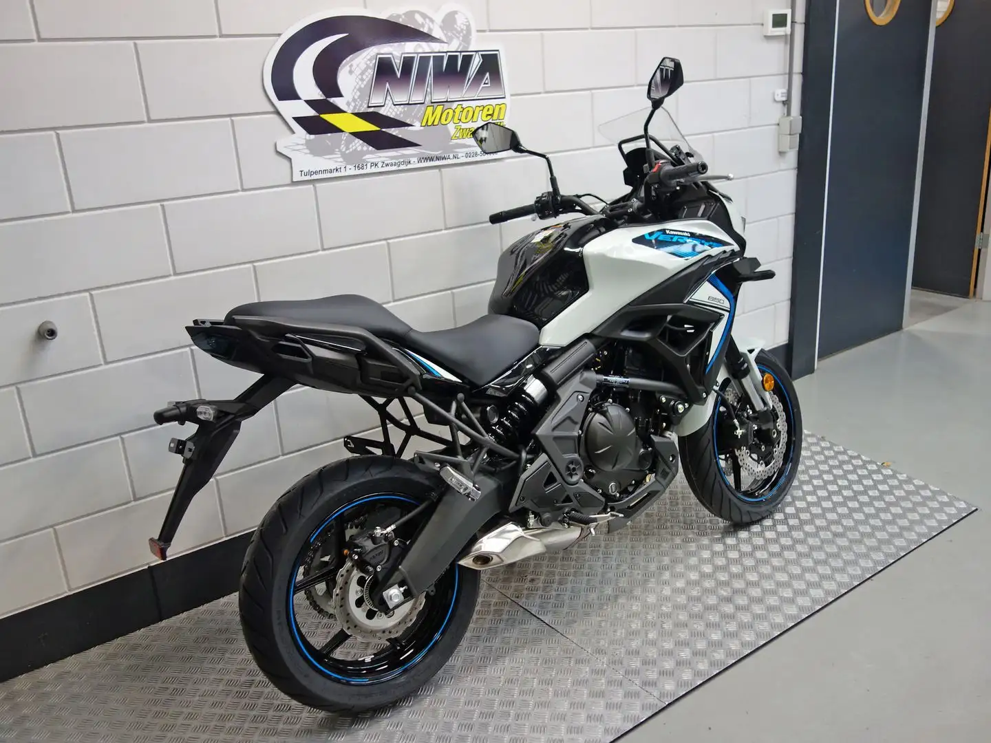 Kawasaki Versys 650 Blanco - 2