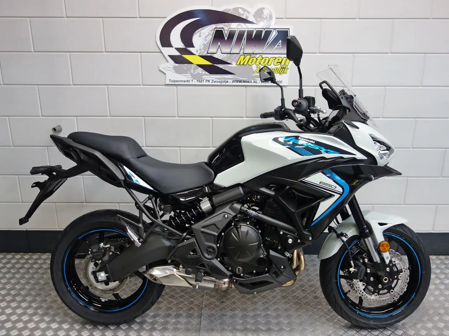 Kawasaki Versys 650 Blanco - 1