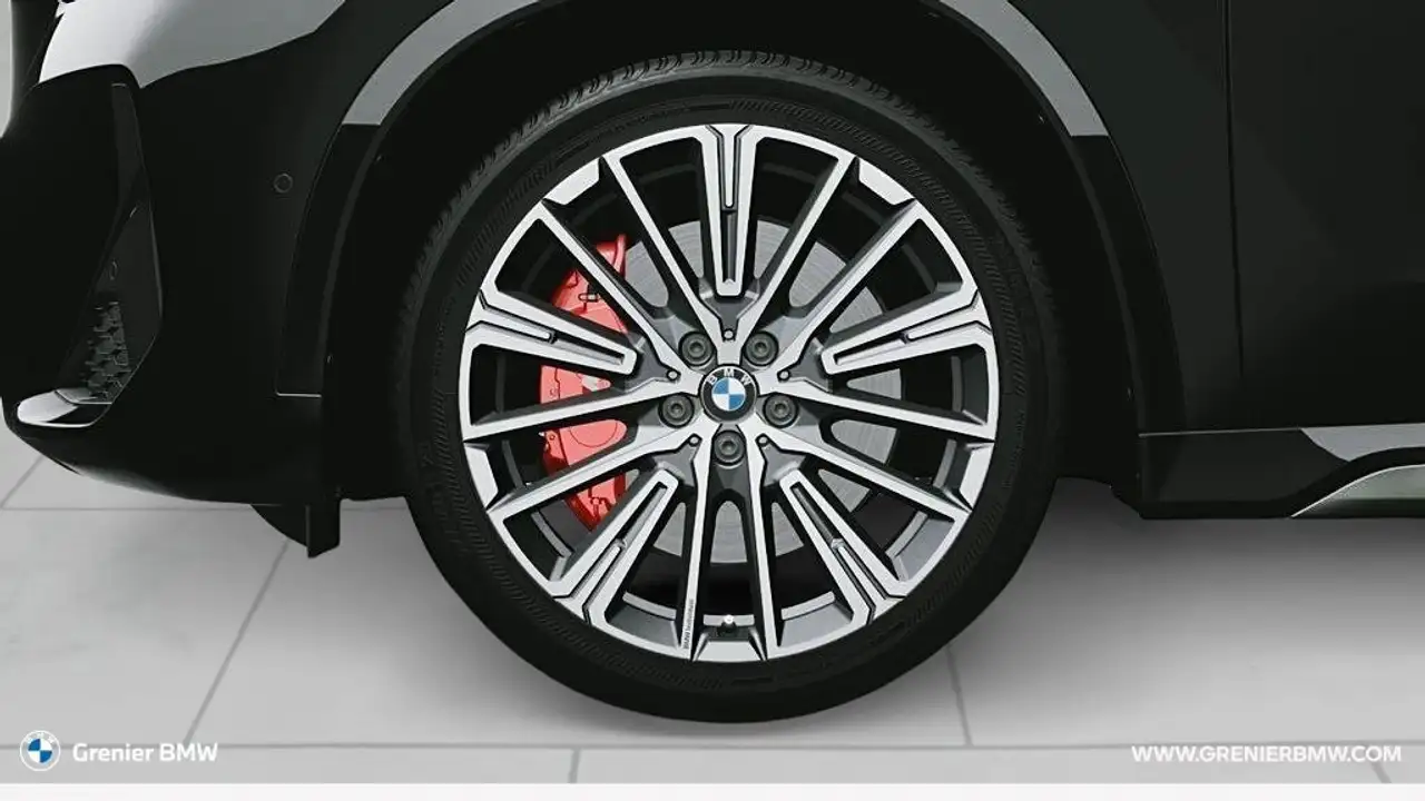 BMW X1 снимка BMW X1