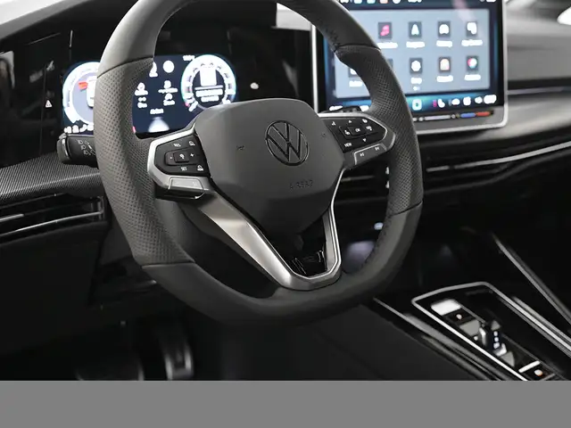 Volkswagen Golf view 10