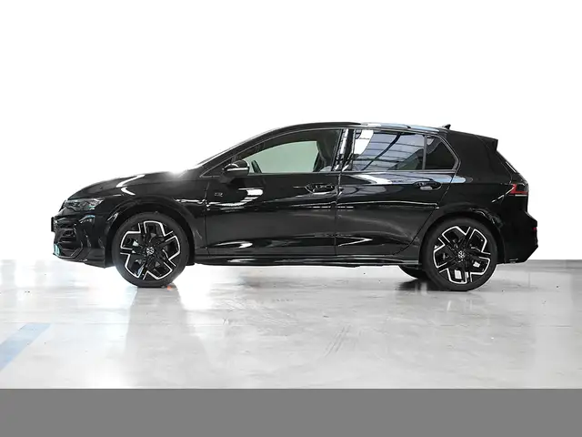 Volkswagen Golf view 3