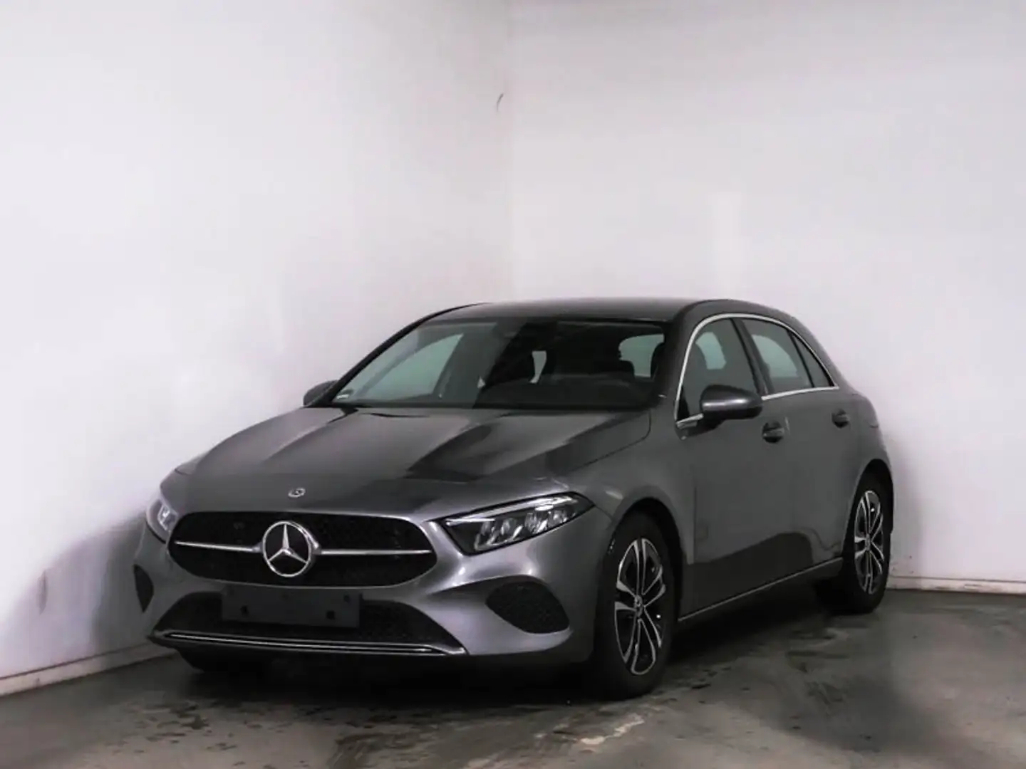 Mercedes-Benz A 200 Progressive+MBUX+Navi-Prem+LED+Kam+PDC+SHZ Grau - 2