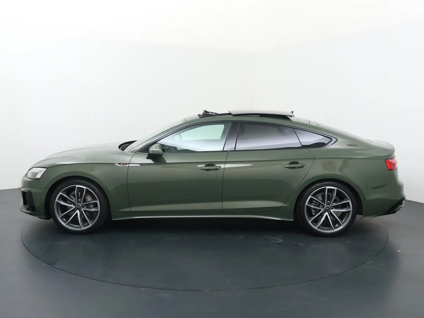 Audi A5 Sportback 40 TFSI S edition Competition | 204 PK | Зелёный - 2